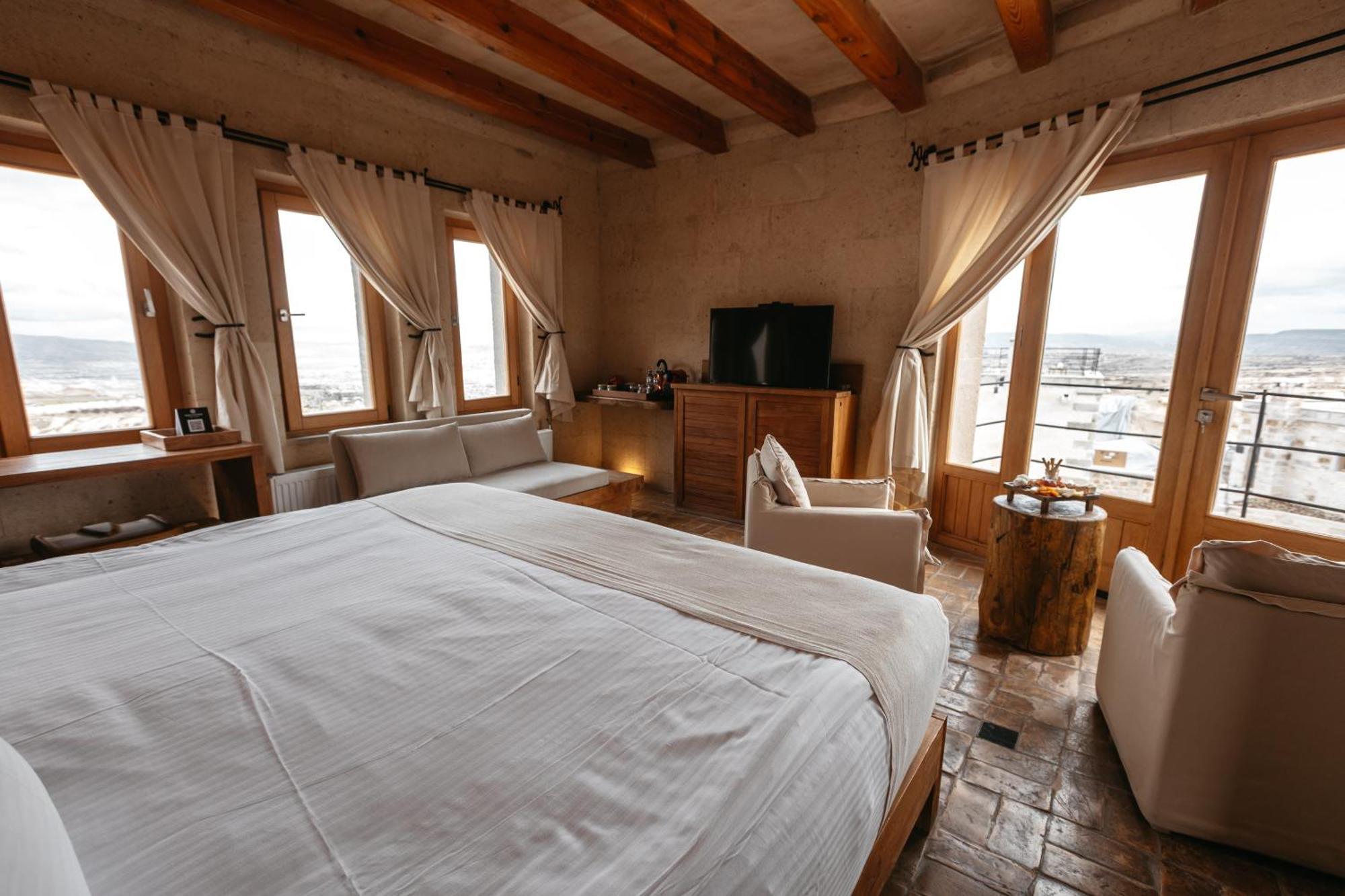 אוצ'יסר Millstone Cave Suites Hotel מראה חיצוני תמונה