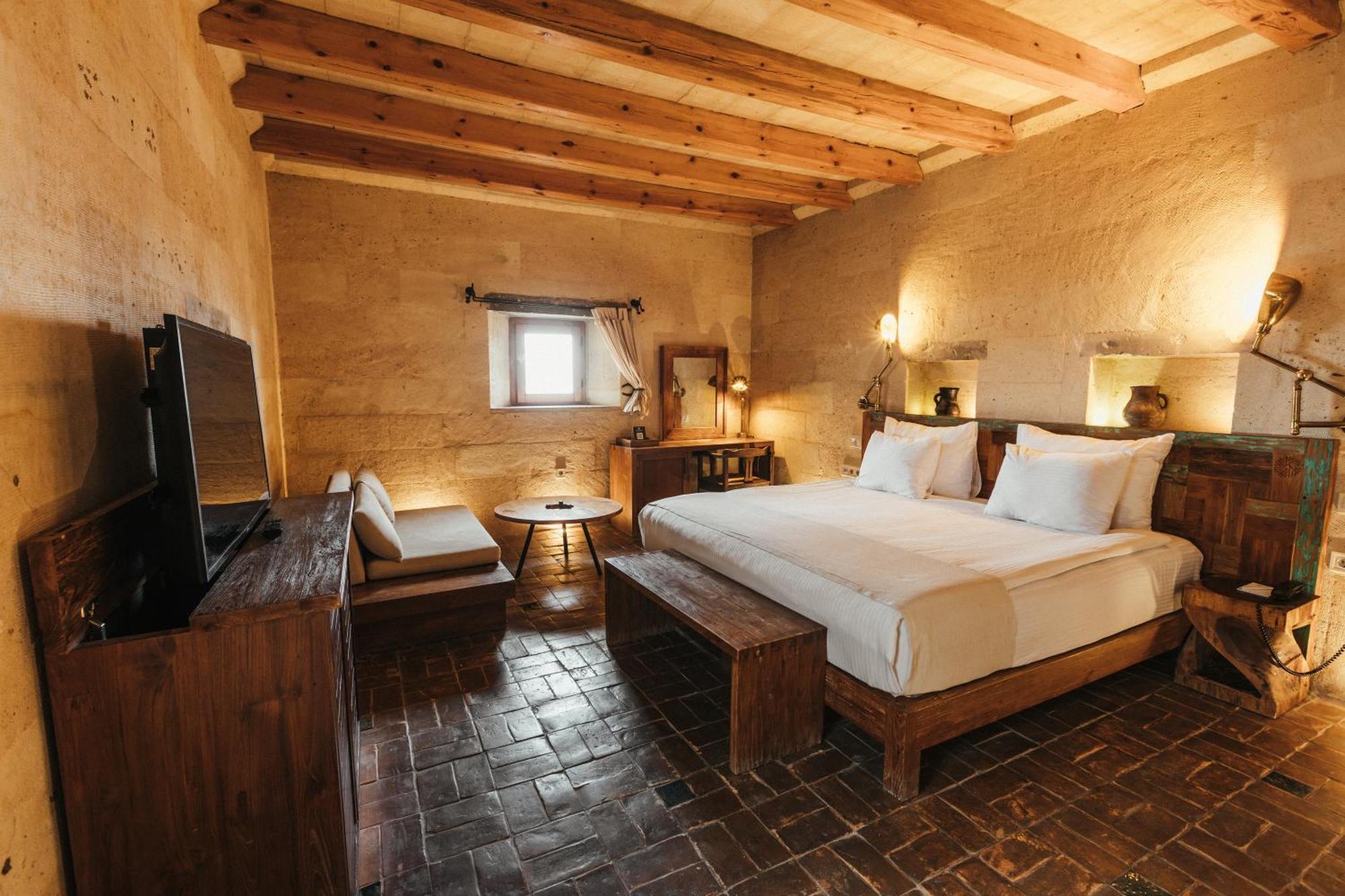אוצ'יסר Millstone Cave Suites Hotel מראה חיצוני תמונה
