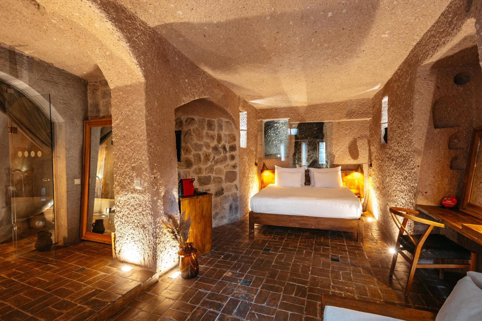 אוצ'יסר Millstone Cave Suites Hotel מראה חיצוני תמונה