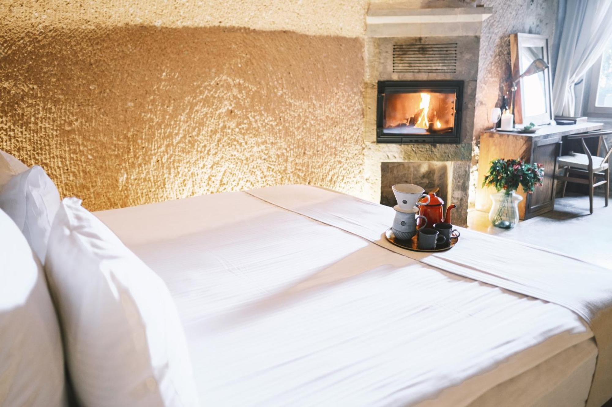 אוצ'יסר Millstone Cave Suites Hotel מראה חיצוני תמונה