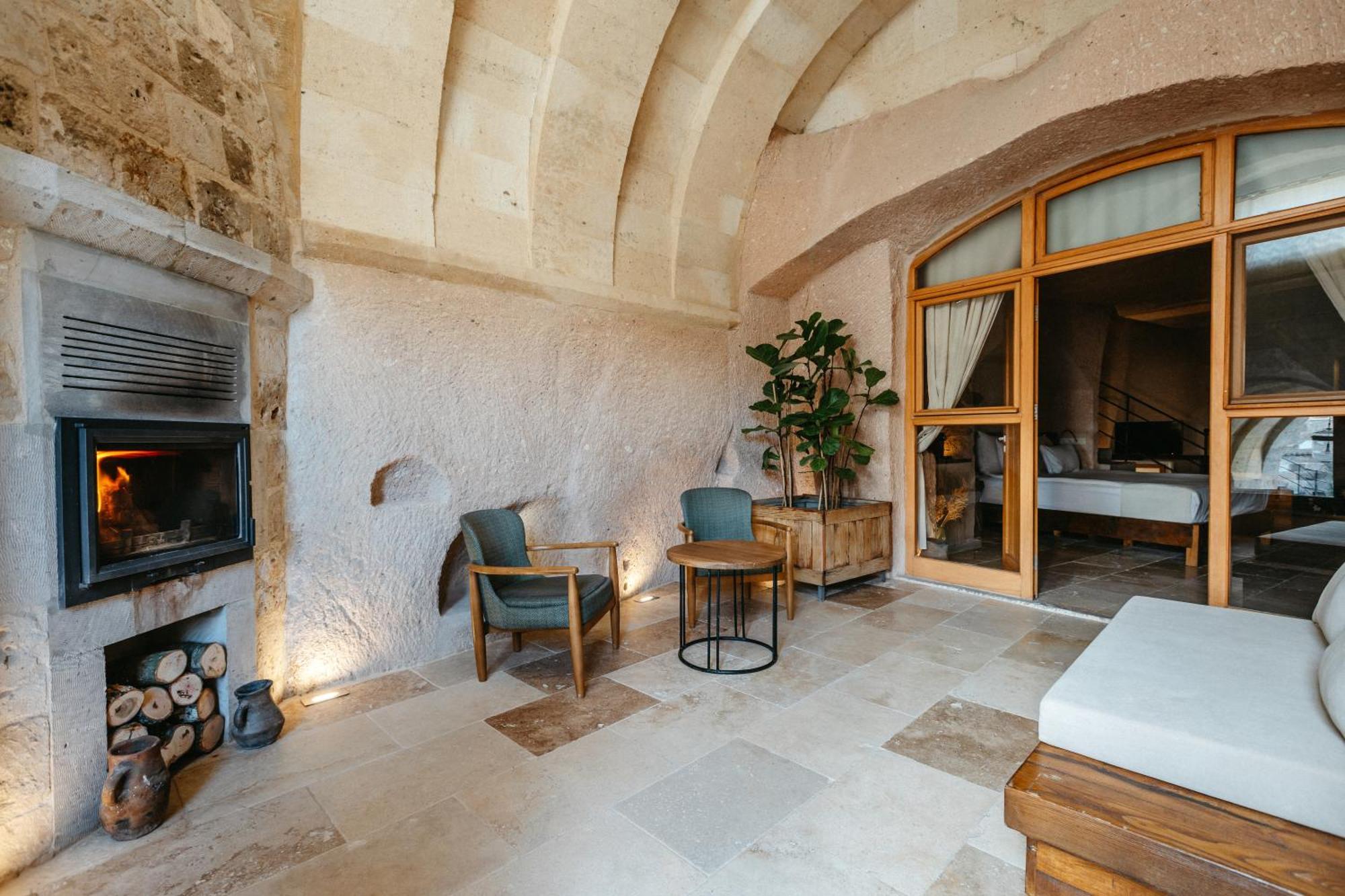 אוצ'יסר Millstone Cave Suites Hotel מראה חיצוני תמונה