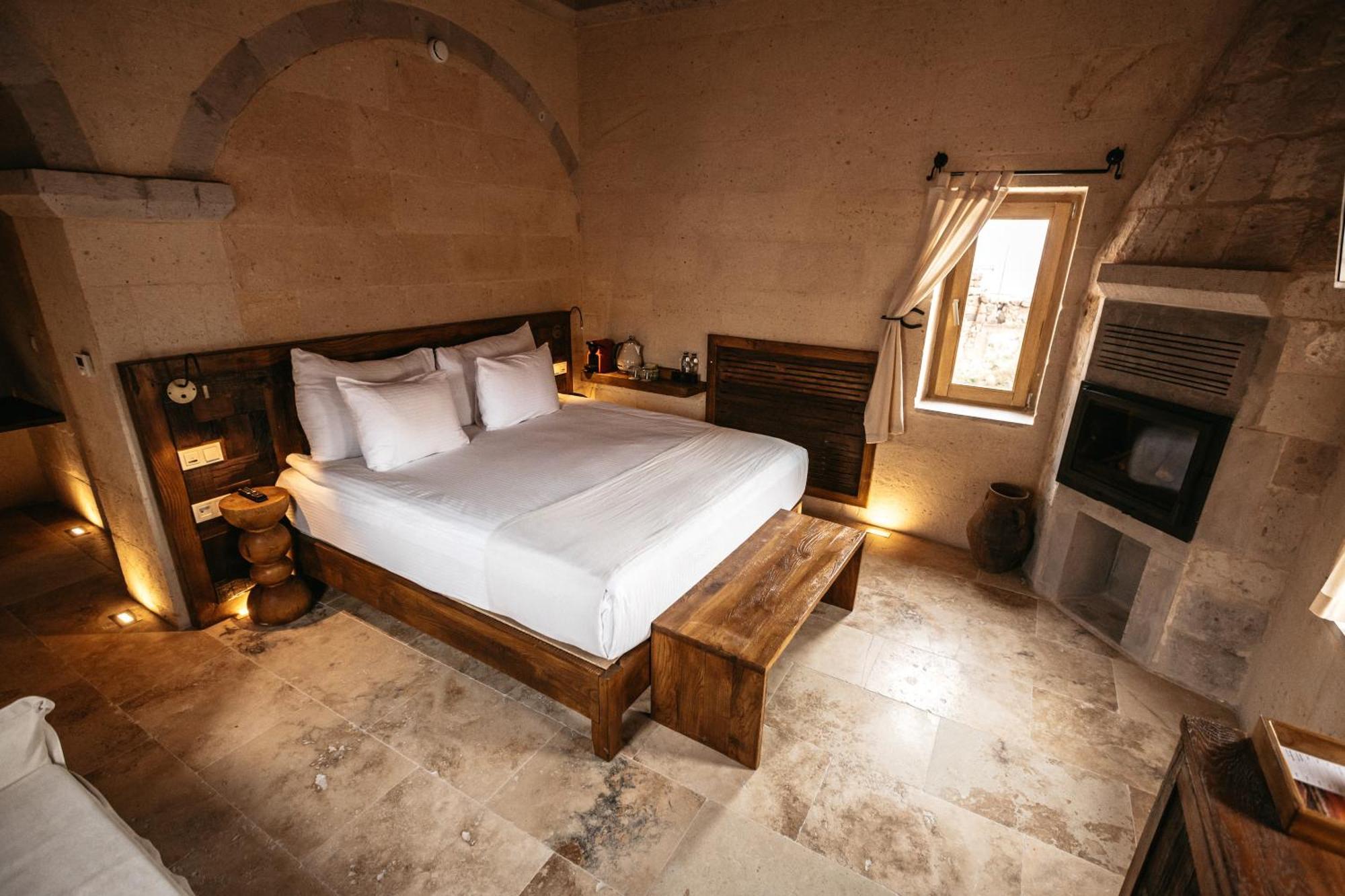 אוצ'יסר Millstone Cave Suites Hotel מראה חיצוני תמונה